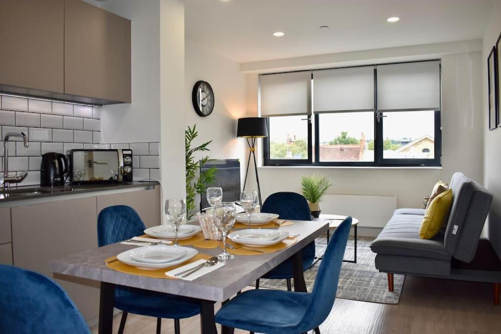 Stylish Modern 1Bed Apartment In Бедфорд Екстер'єр фото